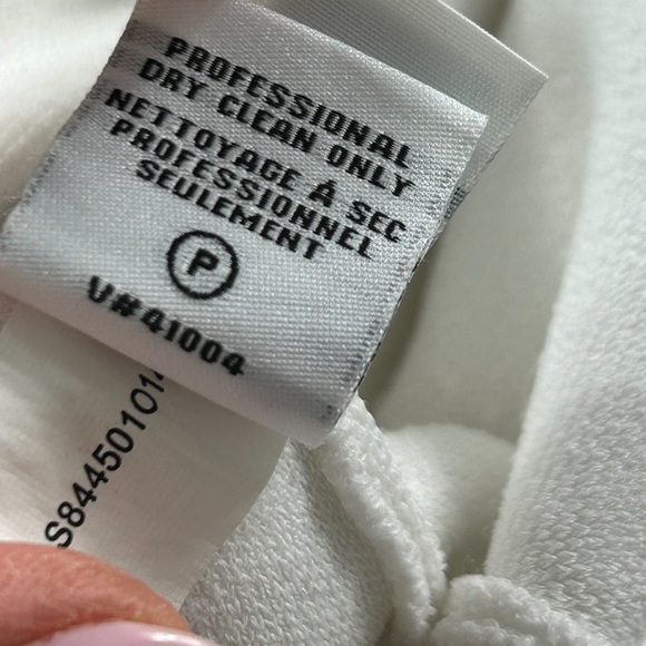 Diane Von Furstenberg White Knit Mini Skirt - Picture 7 of 12